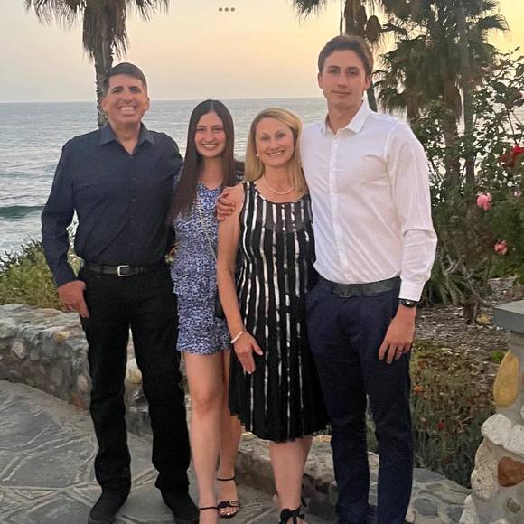 Meet your Posher, Jeff - Picture 1 of 1